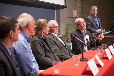 rory todhunter|Panelists offer pros and cons of 'genomic revolution'.